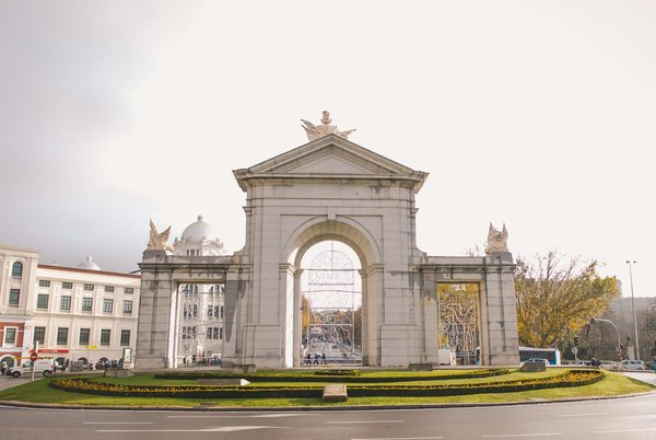 Où trouver les meilleures pistes de randonnée pour explorer les paysages de Cappadoce, Turquie : conseils et périodes ?